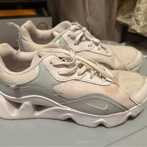 Nike Women's White and Light Gray Sneakers